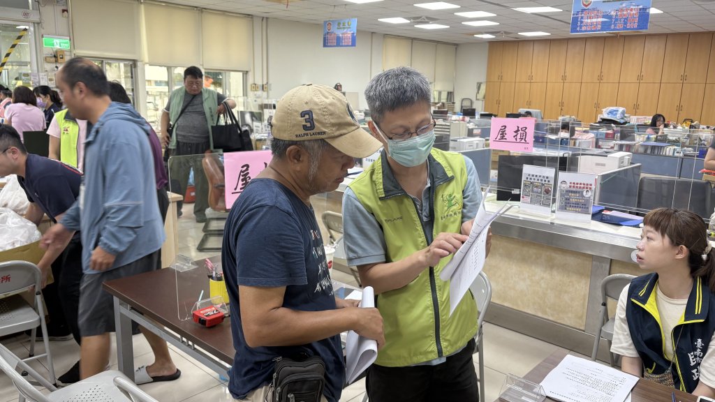 丹娜絲災後復原工作量大 第一線公務員忙昏頭 黃偉哲：加班費全數核給