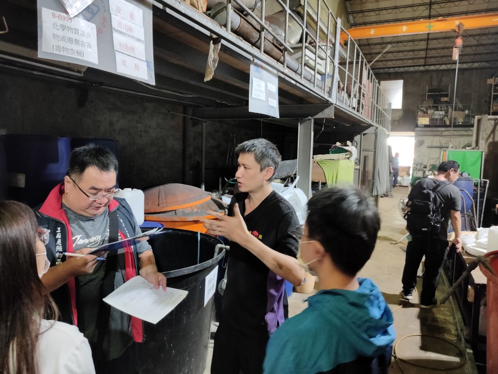 臺南市府經發局宣導並查訪業者落實工廠使用危險物品自主申報
