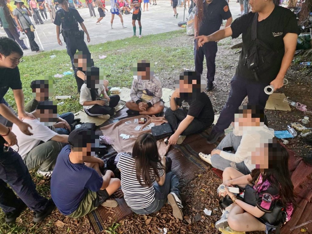 14名賭客藤球場公然聚賭 海山警出馬一舉成擒