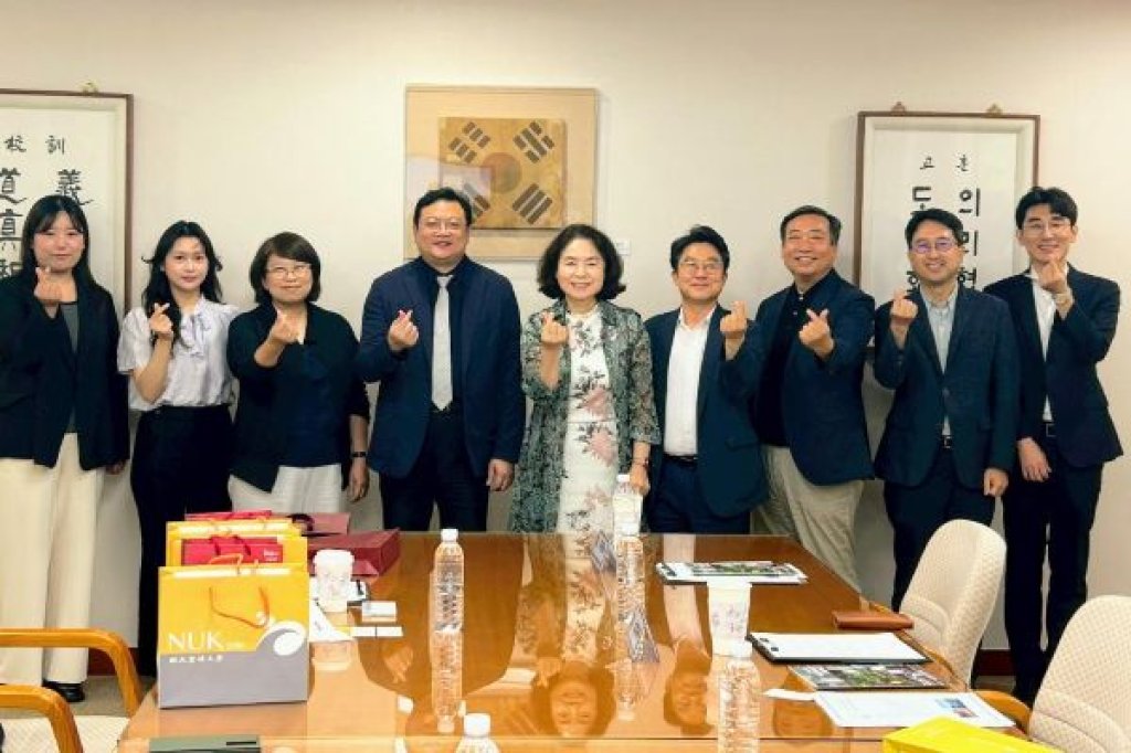 高雄大學深化韓國學術交流 副校長吳行浩、國際長林倖如        率團訪問3大學1政府研究機構推動合作