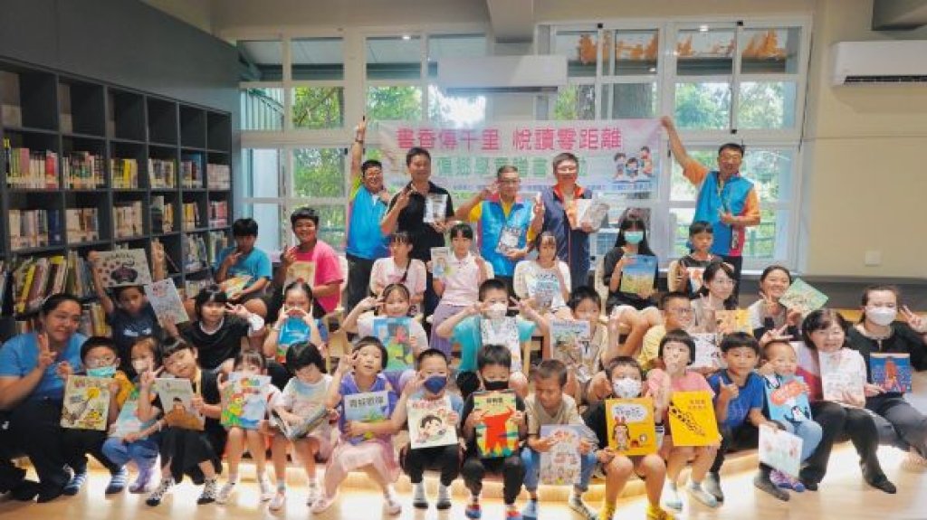「書香傳千里‧悅讀零距離」救國團高雄市團友會贈書新發國小 為偏鄉孩子點亮閱讀希望