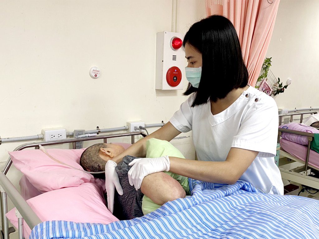 迎接超高齡社會挑戰 創世擴大服務 守護失智臥床者