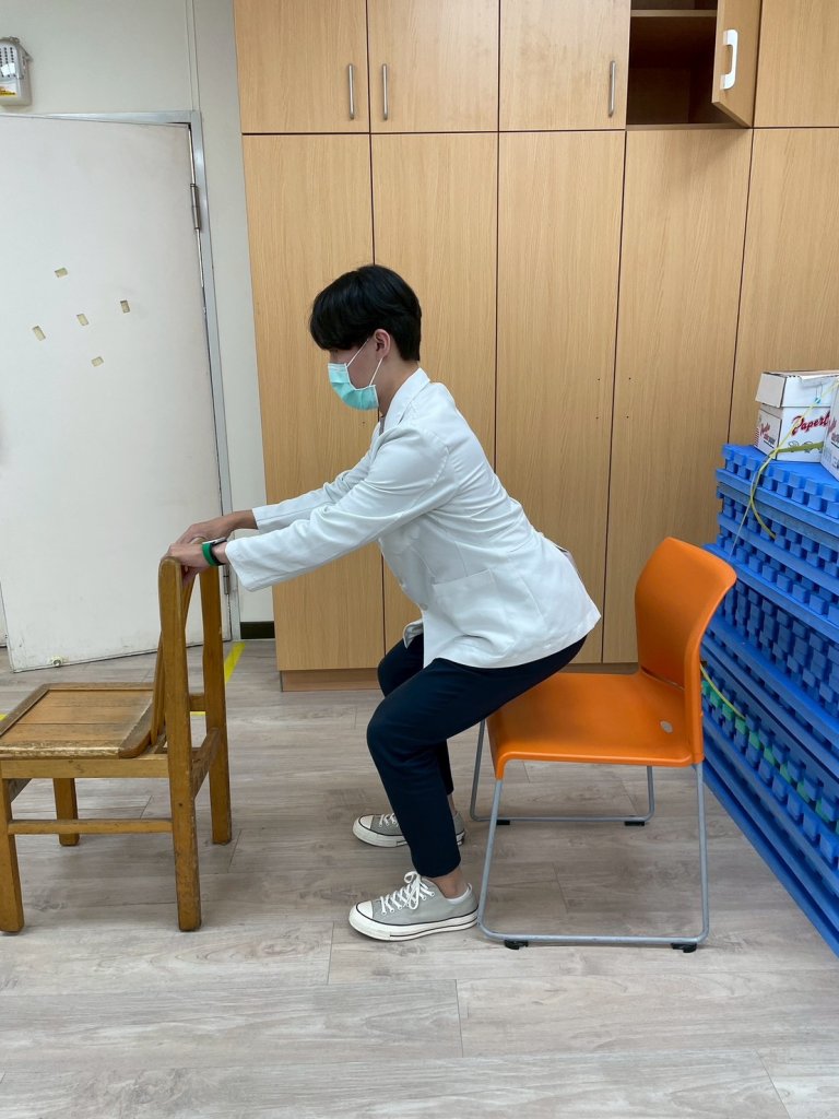 走路慢 連提菜都覺得吃力 ｜小心「肌少症」找上你　4招教你守住肌肉