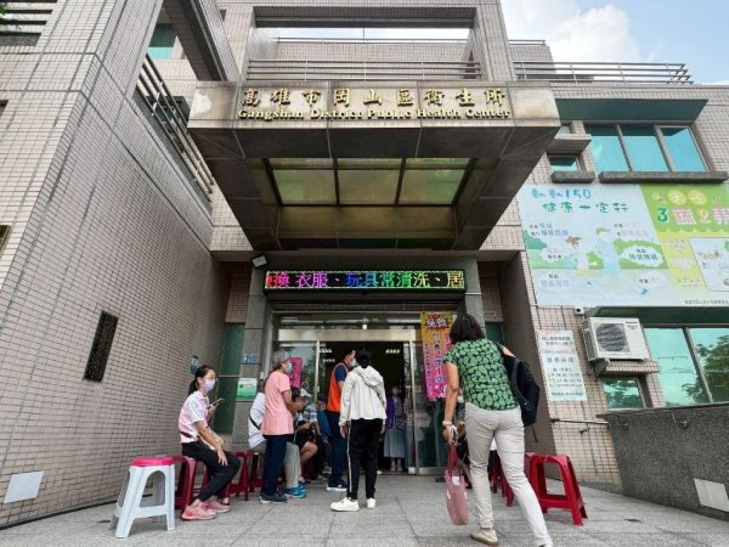 秋冬流感季到了！高醫岡山醫院深入社區設點 打造北高雄「一站式防護網」守護居民健康