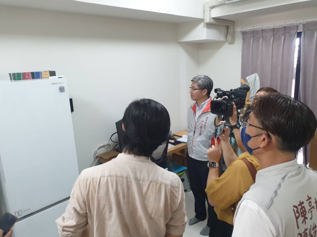 宜居成功傳牆面裂痕 都發局現場會勘確認結構安全