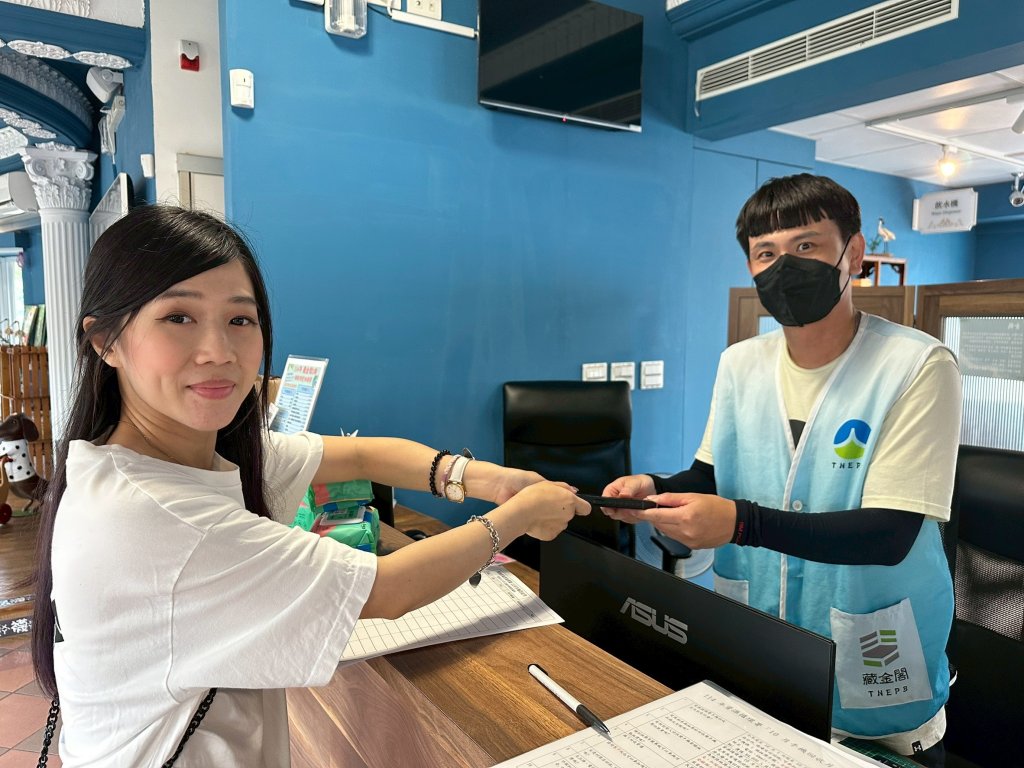 「手機回收月」環保好康活動又來了 台南市加碼每支廢手機可兌換濕紙巾一包