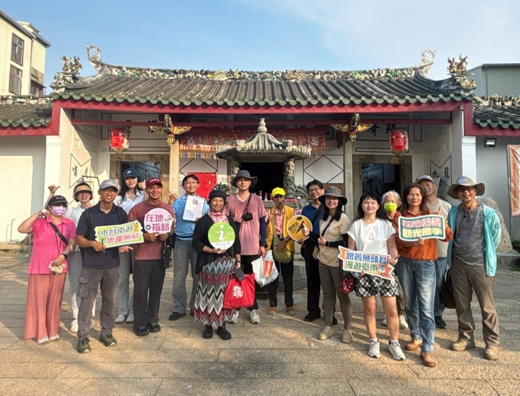 觀旅局培訓臺南問路店、借問站持續充電迎旅客 第一線服務更顯人情味