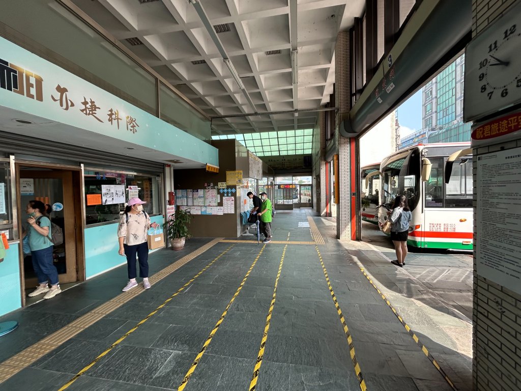 亦捷客運薪資爭議釀停駛　縣府即刻處理助恢復通勤