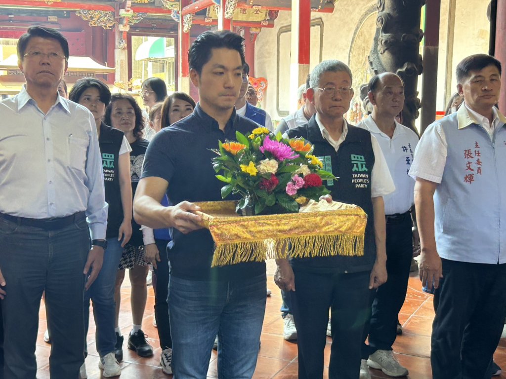 蔣萬安台南參拜一級古蹟大天后宮等廟 外界懷疑是為黨主席拔樁而來