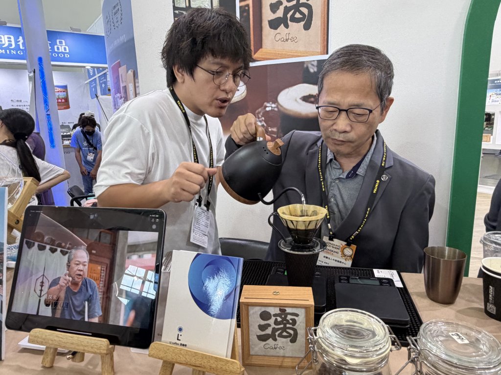 中衛中心x經濟部中企署 城鄉特色產業發展推動計畫以城鄉產業主題館在高雄國際食品展盛大開展