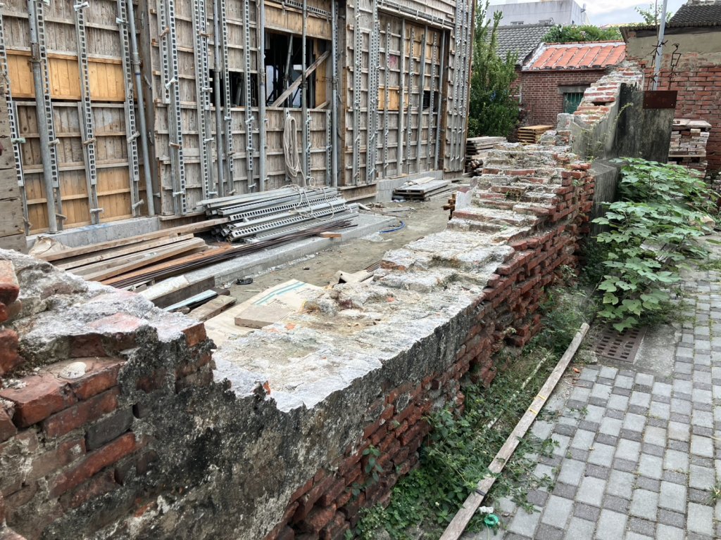 疑似「荷蘭公主梳妝樓」古牆坍塌 文化局:該牆體並非正確遺跡 但會慎重維護圍牆