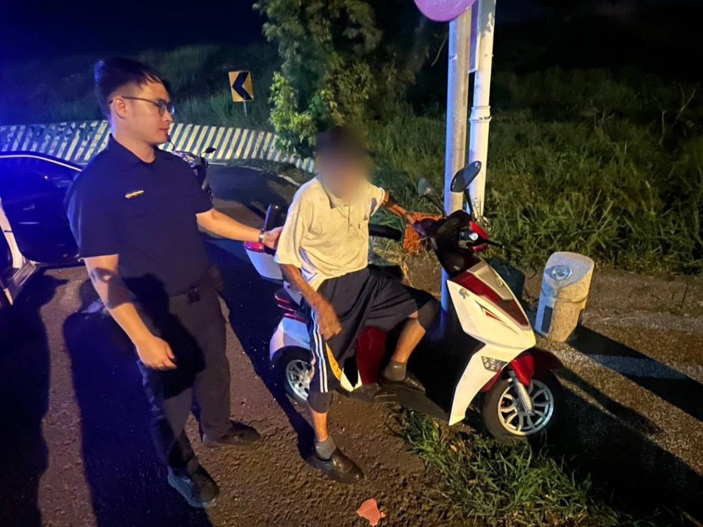 百歲迷途人瑞   重陽思鄉情切   小港警救援助團圓