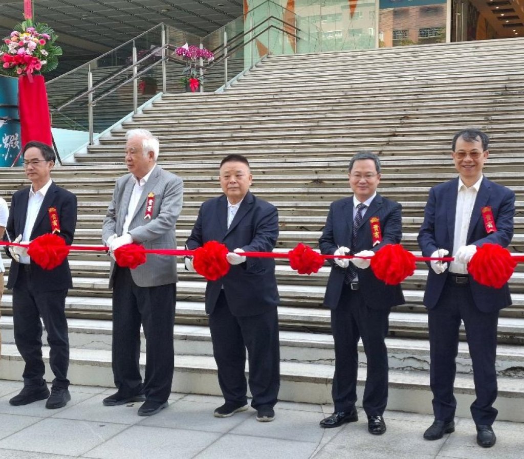 台灣養蝦之光返鄉！越南養蝦帝國-信海水產「蝦食」餐廳高雄總圖創始店盛大開幕
