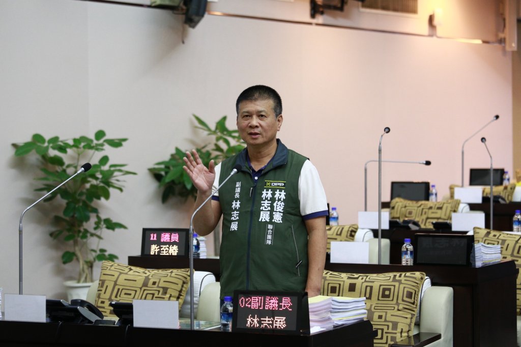 副議長林志展總質詢盼善化鐵路立體化！增設停車場、以解決民眾停車不足的窘境