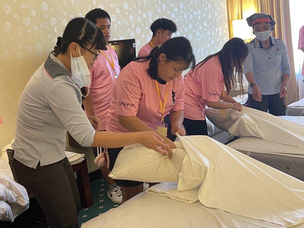 南市勞工局舉辦身障學生職場參訪活動 前往柳營尖山埤渡假村進行職業參訪