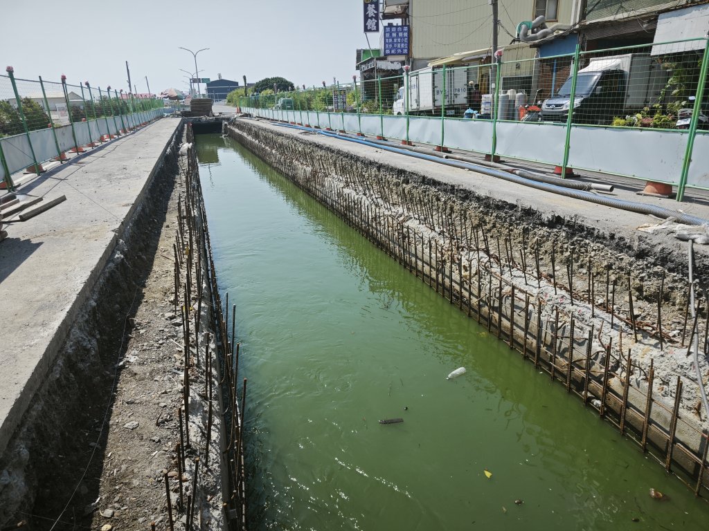 黃偉哲強化北門區雨水下水道箱涵結構 加強行車安全與提升防洪韌性
