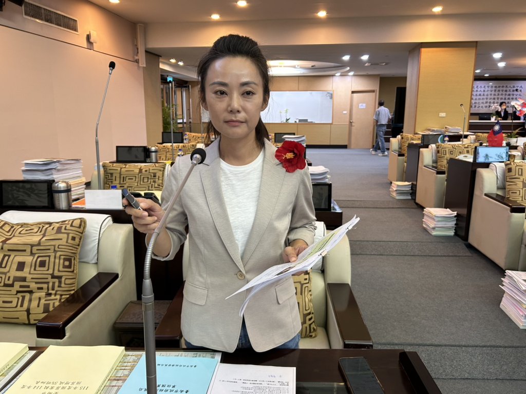 市議員余柷青總質詢 盼打開新化新話題、落實民生建設、守護市政公正