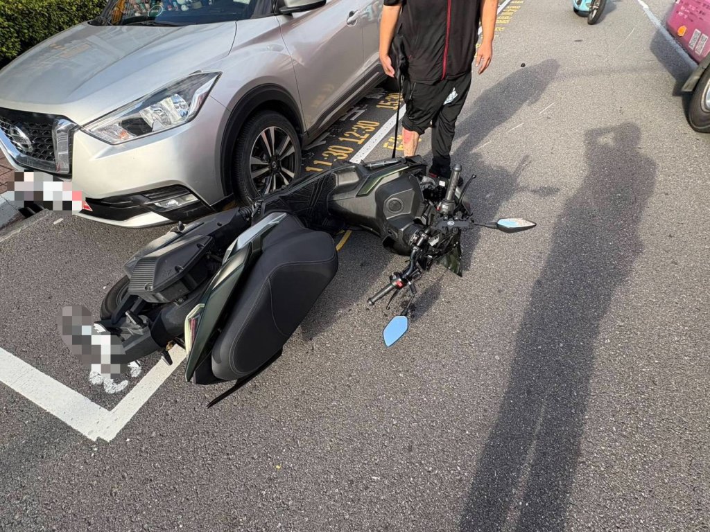 新店重大車禍！重機撞鐵馬雙亡