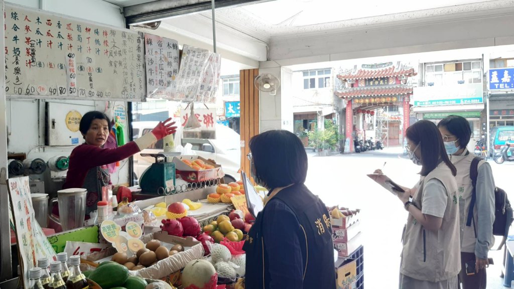 號稱客製化果汁價格爭議多 市府法制處出動查核要求明確揭露價格