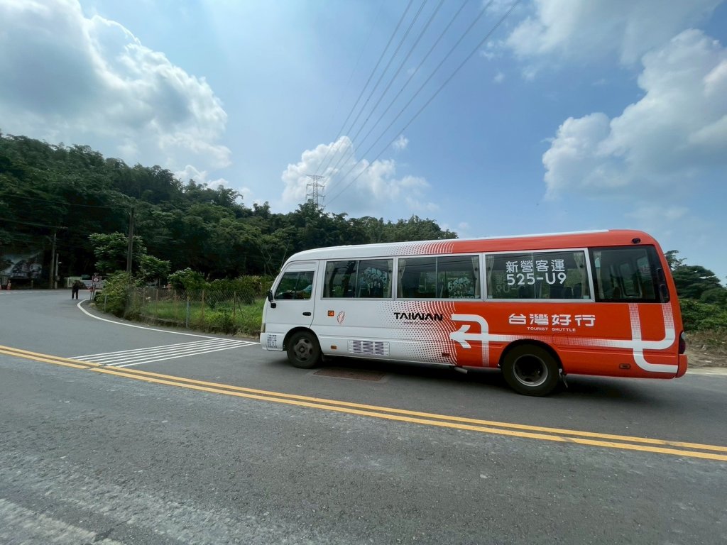 台灣好行「東山咖啡線」期間限定住宿、特約店消費送乘車券