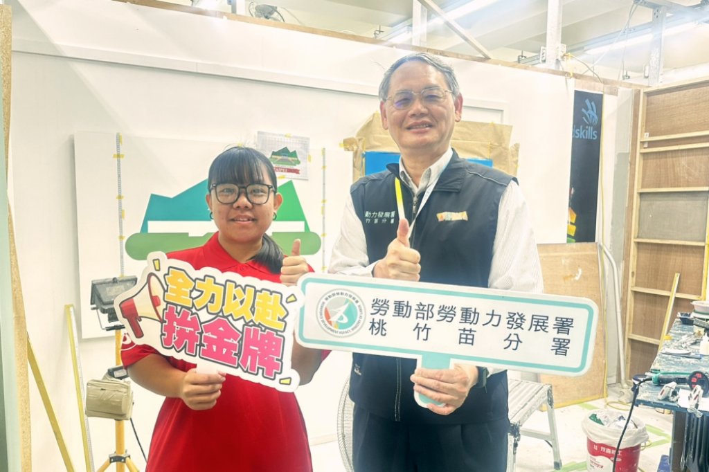 桃竹苗分署培訓新秀力拚漆作金牌　卑南族少女黃奕樺從跌落馬椅梯到站上國際舞台力拚將金牌留在臺灣