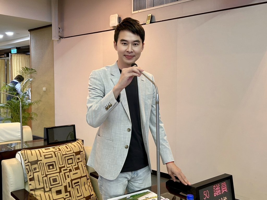 臺南捷運明年底動工 市議員林冠維擔心交通黑暗期提早出現 要求市府提早建設立體停車場因應