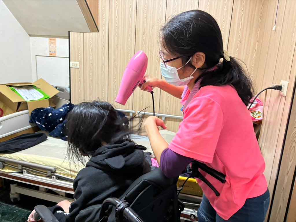 從子女肩上卸下一半重擔 永春居家陪伴長照家庭不再孤軍奮戰