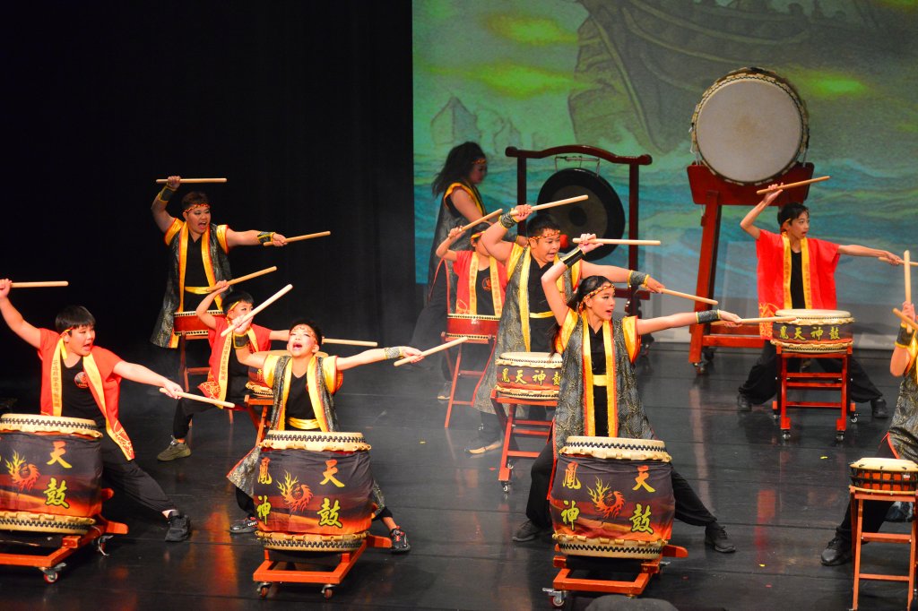 鳳天神鼓大小鼓手共演府城三百年歷史《鼓築．府城牆》兒童鼓樂劇於台江劇場圓滿落幕 