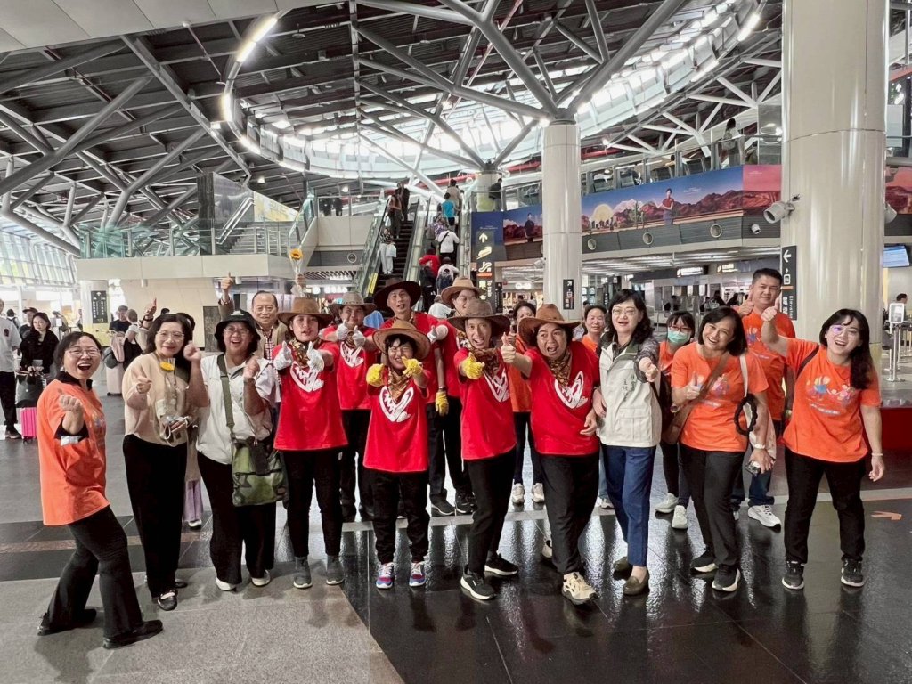 國際身心障礙者日 「台南市德蘭之家」高鐵台南站快閃響應