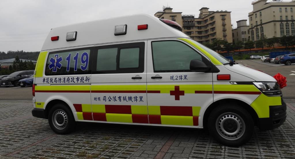 黑偉機械持續回饋社會　二度提供頂級救護車提升救護量能