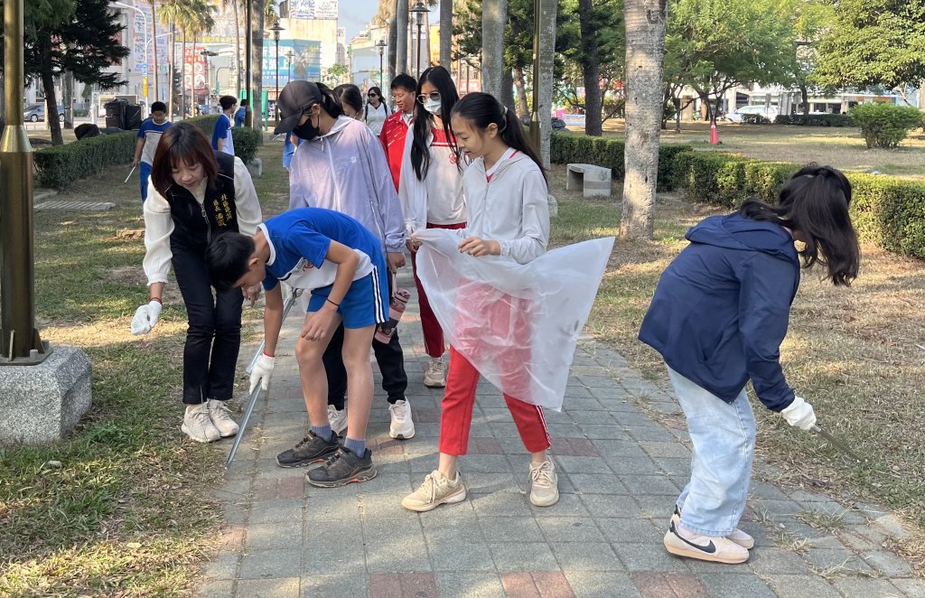 北區一起動起來！誓師動員各里攜手撿菸蒂守護環境衛生