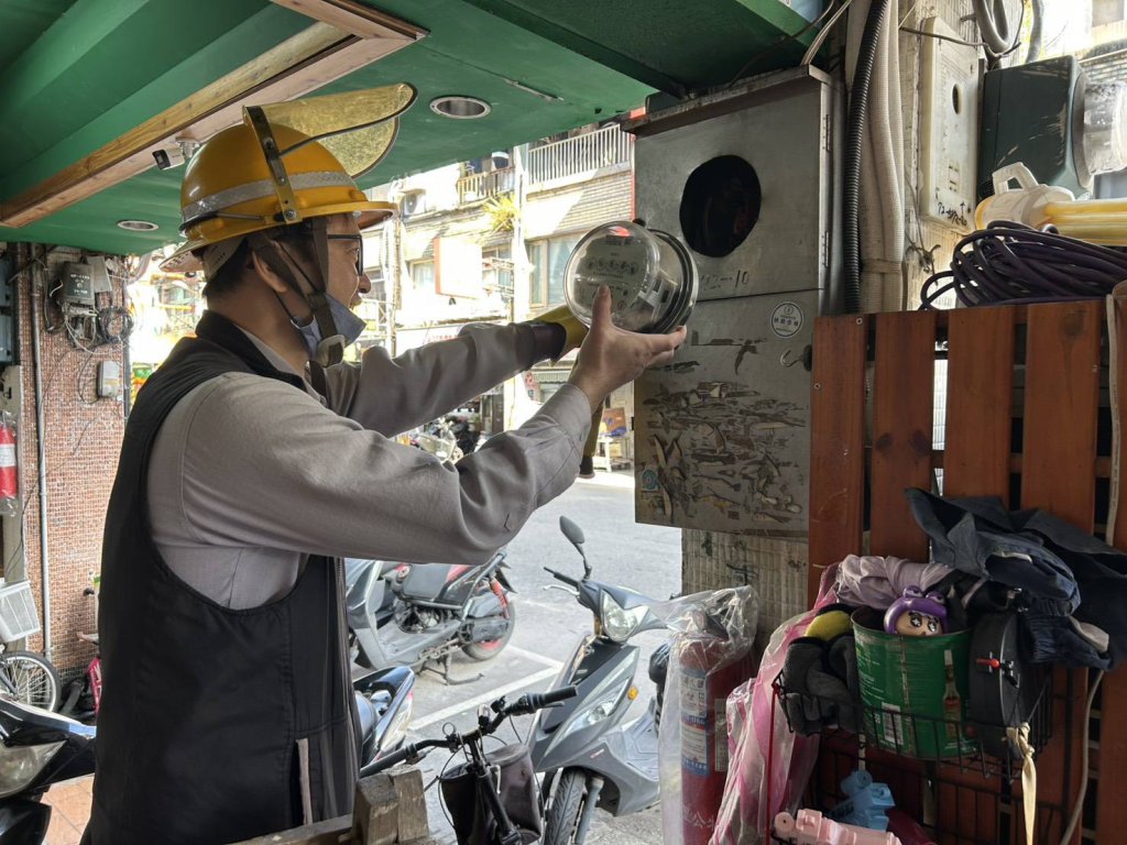 休閒館暗營賭博——北投警連抄3次掃蕩 斷水斷電祭鐵腕
