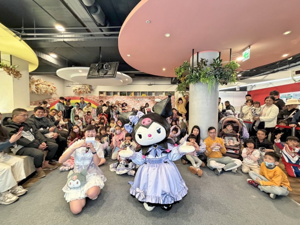 沉浸在三麗鷗世界歡度聖誕節！　三麗鷗聖誕萌樂會國一北上湖口服務區與粉絲同慶酷洛米20週年