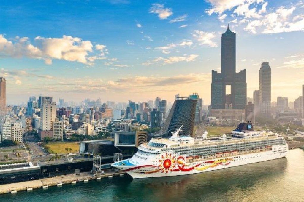  高雄港務分公司多角化經營 鞏固高雄港櫃量 喜迎郵輪到港艘次創歷年次高