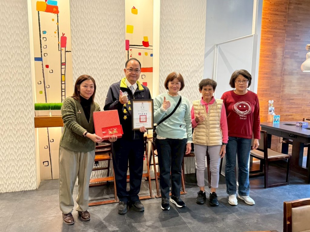 安平區公所114年度志工聯繫會報暨歲末感恩餐會 感謝服務台志工無私付出