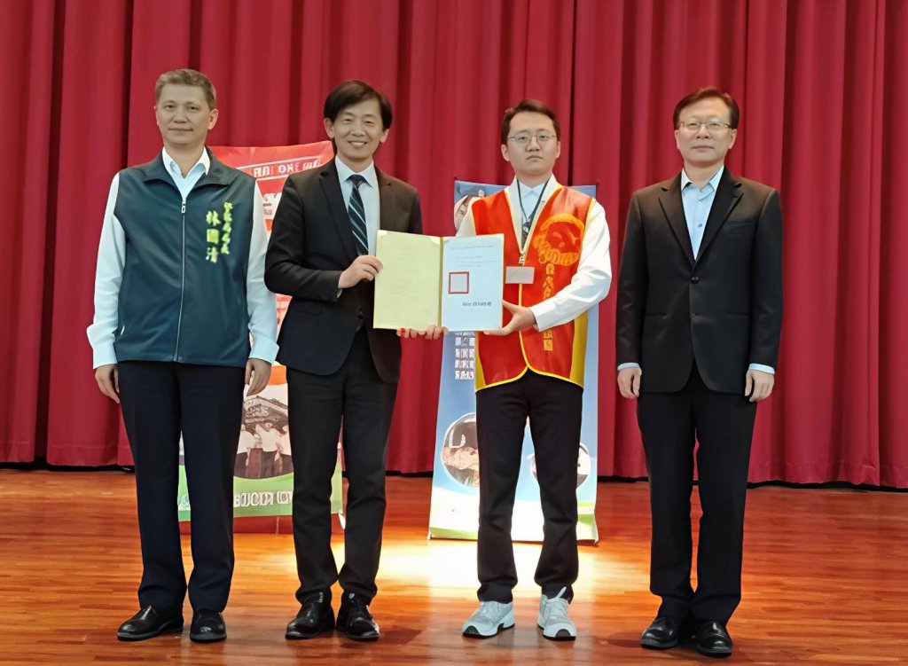 替代役備役治安維護組役男演訓登場 副市長葉澤山、副秘書長殷世熙到場慰勉、表揚