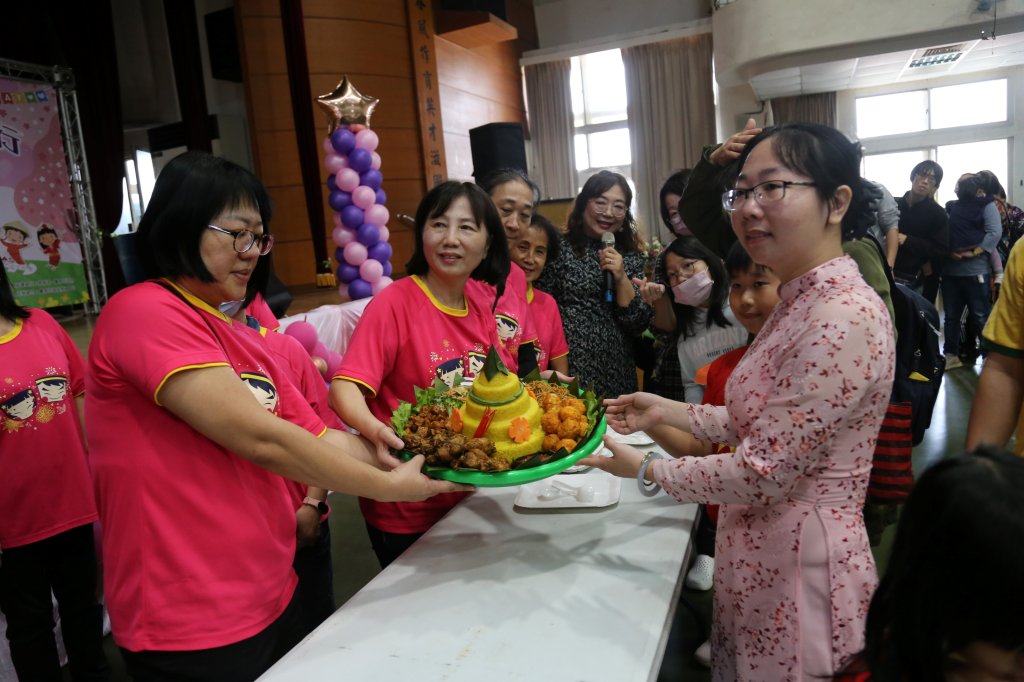 南市家庭教育中心辦理「甜蜜蜜家庭日」歡慶冬至 新住民家庭齊聚共度佳節