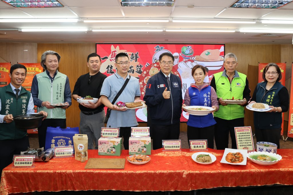 台南馬年市場年菜開跑 黃偉哲推出「一馬當鮮，佳餚滿筵」迎2026新春