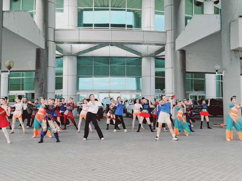 「逐光肆舞」114學年度舞蹈藝才班聯合展 1/9、10於臺南文化中心舞動登場