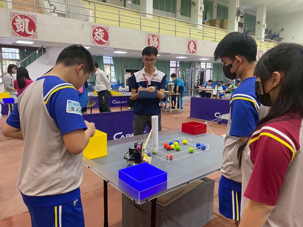 從生活問題中培養學生解決力 臺南科技教育創意實作競賽近200名學生參與