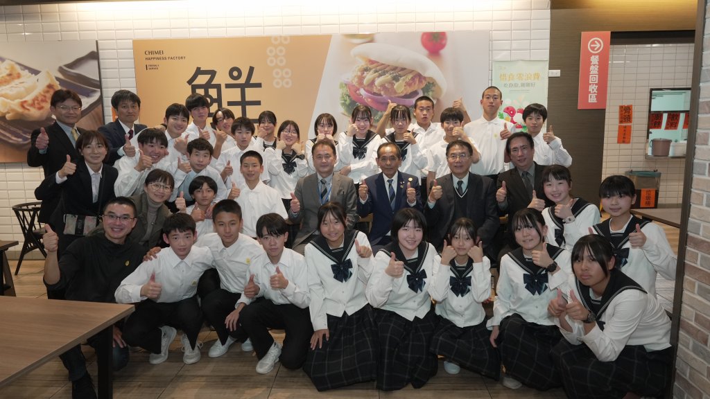 黃偉哲熱烈歡迎友誼市群馬縣水上町教育旅行團 阿部賢一町長率師生體驗台南魅力