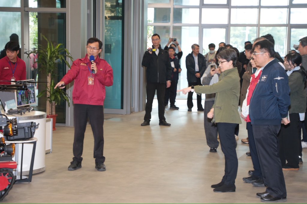 台南辦理全國首創產官研合作無人機救災展演 副總統蕭美琴專程南下視察