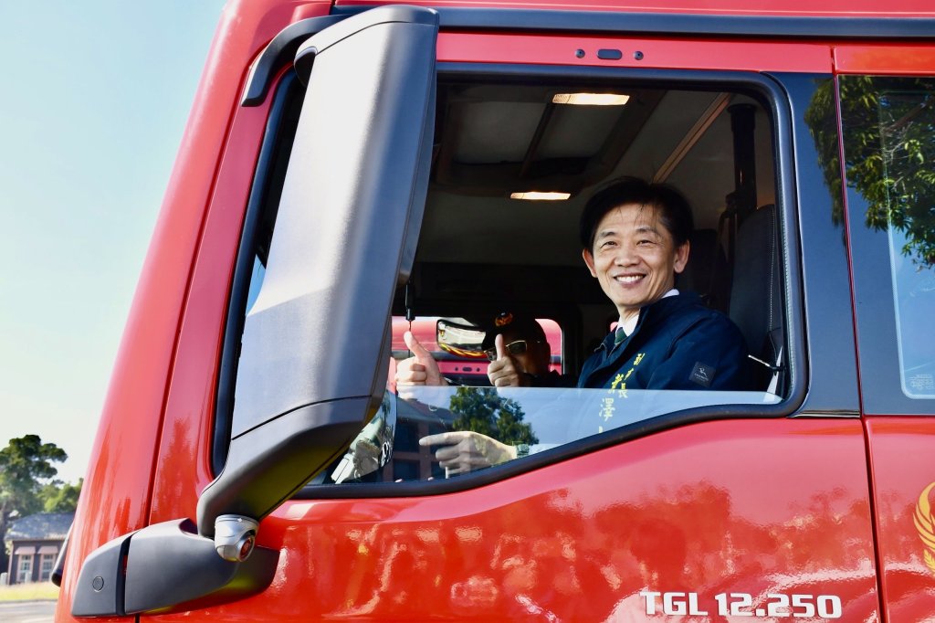 臺南市消防局新購16輛消防車正式上線 全面提升救災能量