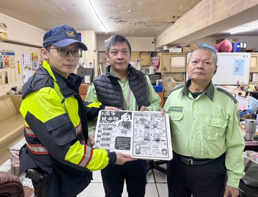 年關將近加強防竊宣導  基二分局警深入社區及廟會守護民眾財產安全