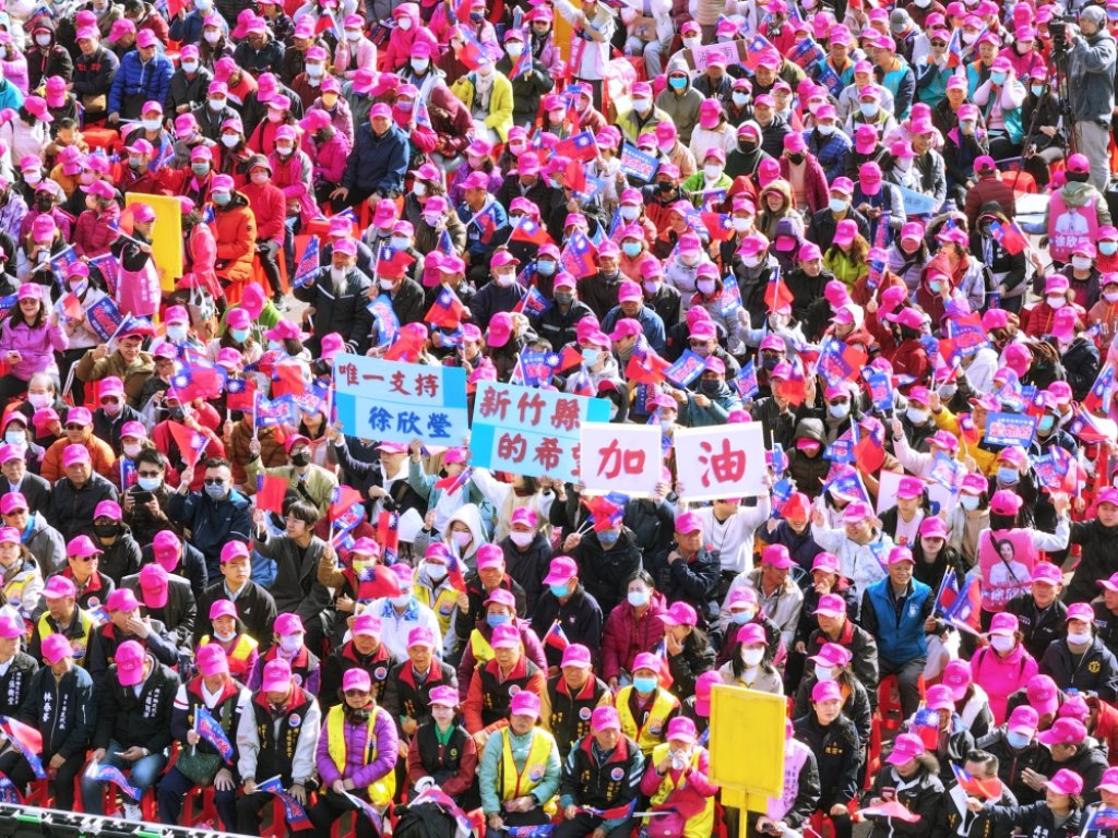 寒風凜冽吹不熄支持民眾熱情　徐欣瑩首場大型造勢誓師大會逾萬人相挺地方到中央戰隊集結破除抹黑