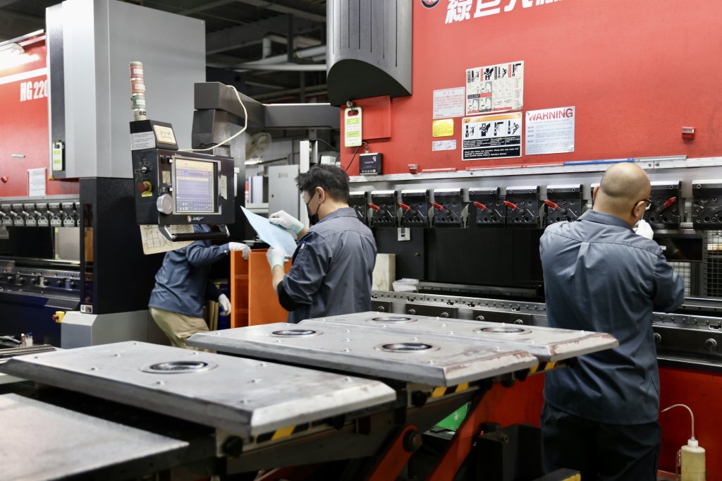 黃偉哲啟動「大台南春安聯合檢查」籲齊聚眾力守護勞工職場安全