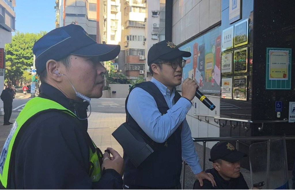 假網戀真搶劫!中正區新營里里長跨刀助陣　中正第二分局實境演練