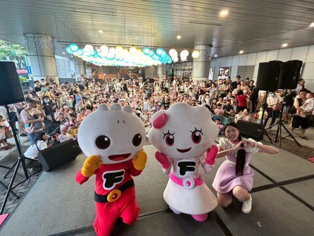 新光三越高雄左營店 寒假最強玩樂地圖 搶攻體驗商機《人也太好了吧展》&《我感到有點煩的小事展》開展首日引發觀展熱潮