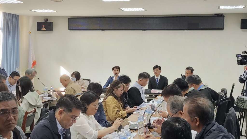 立委陳亭妃追蹤溪北糖鐵五分車規劃進度 爭取糖廠打造「親子科技互動城堡」