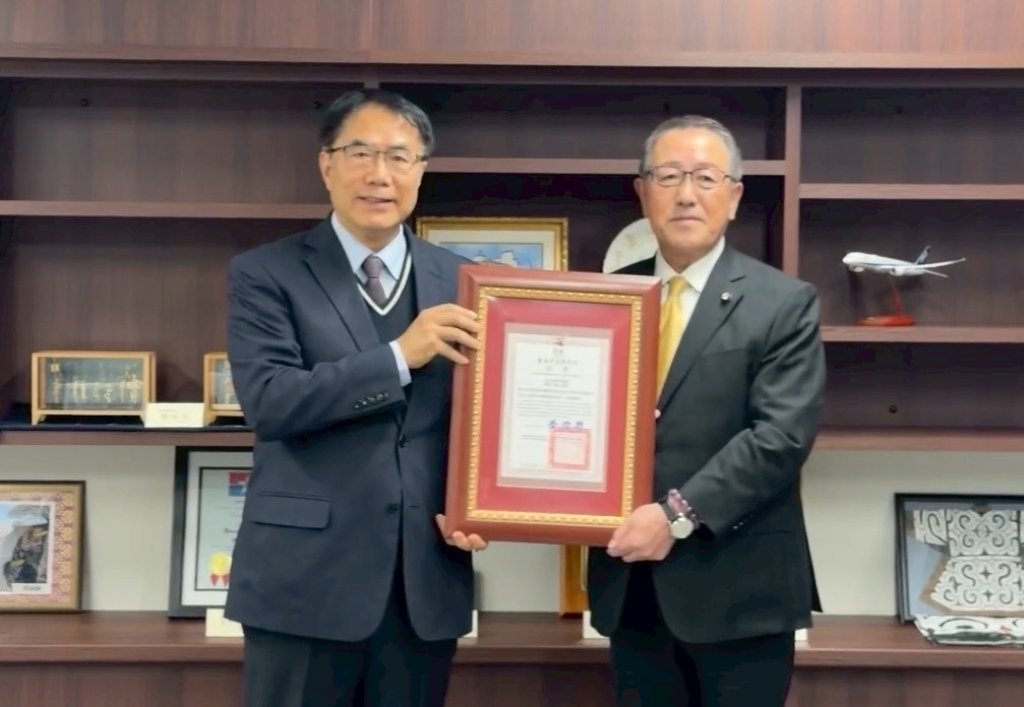 黃偉哲前往仙台與市長、議長共同慶祝締盟20周年 頒贈野田讓議長「榮譽市民」